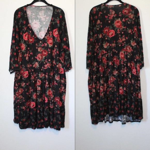 Torrid Floral Mini Super Soft Skater Dress Black Red Plus Size 4 4X H14738 - Picture 12 of 13
